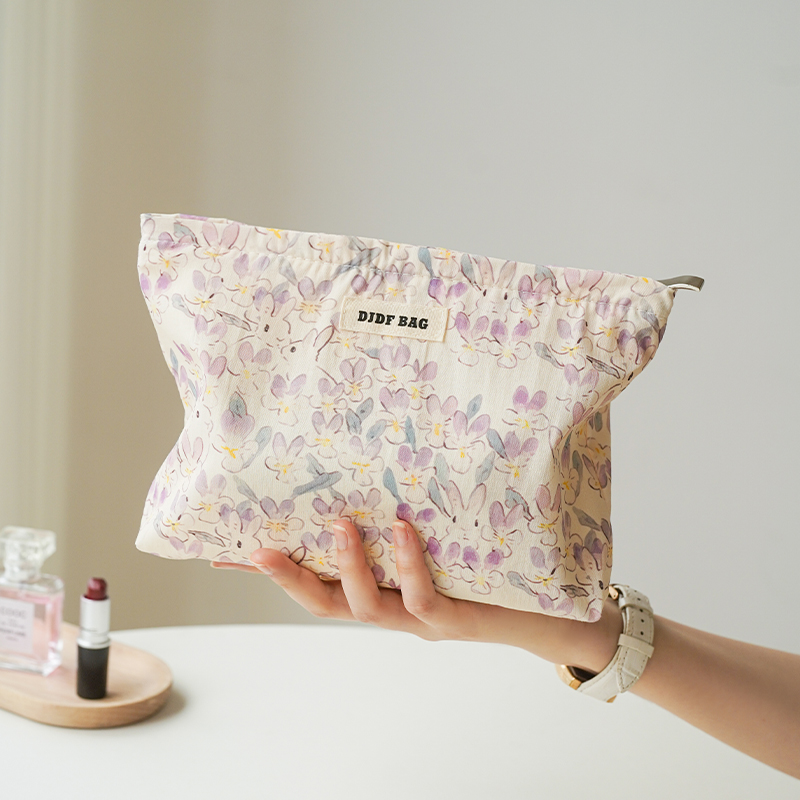 Bolsa de cosméticos de conejo  - Skincare Animate reseña y precio