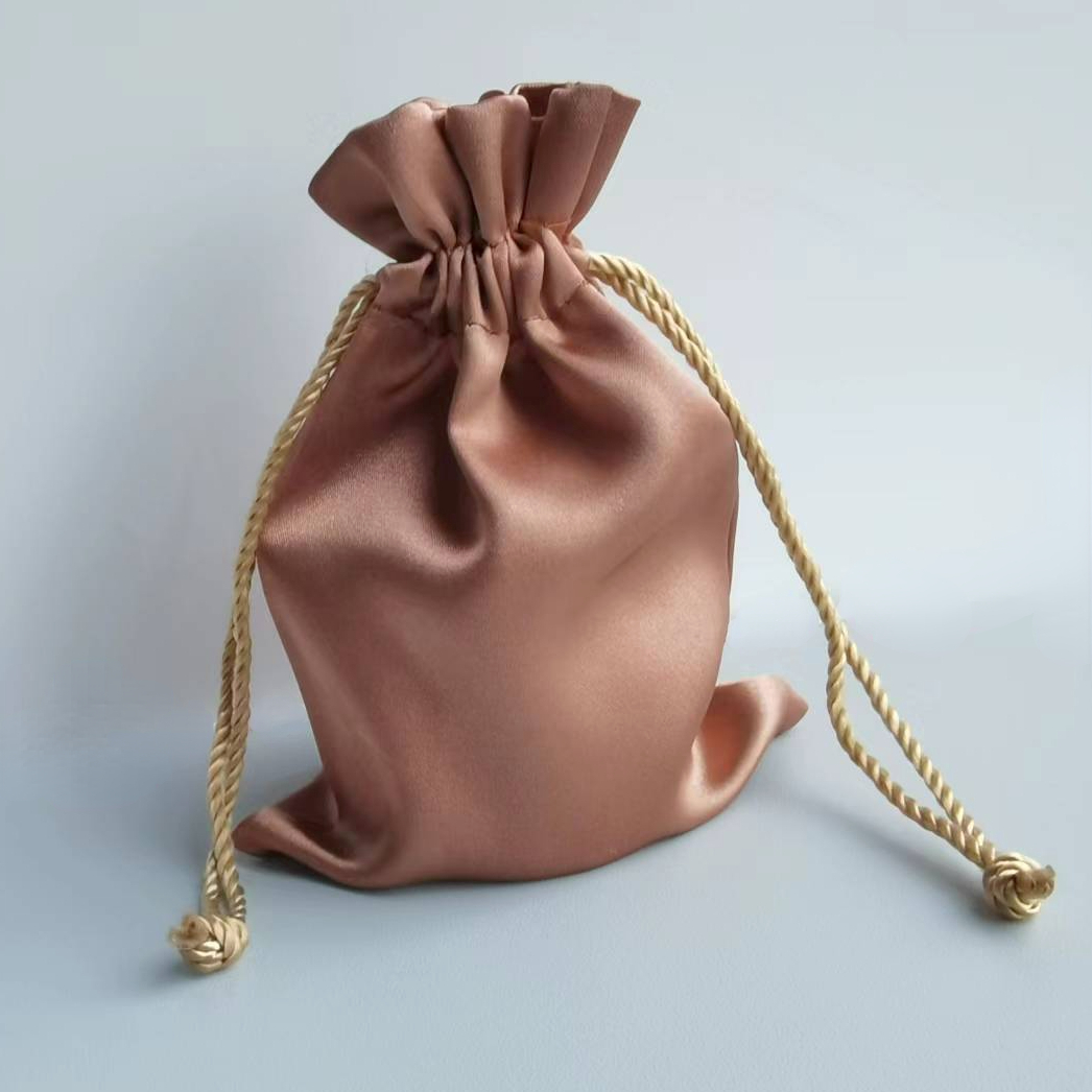 Bolsa de seda con logotipo per - Skincare Animate reseña y precio